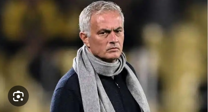 Mourinho Gets Four Matches Ban Over  Comments