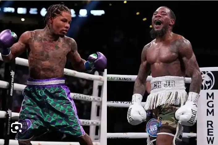 “Davis Holds off Roach Retains WBA Lightweight Title”