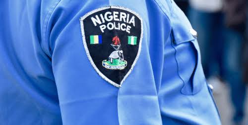 Girlfriend Stabs Lover for Cheating her