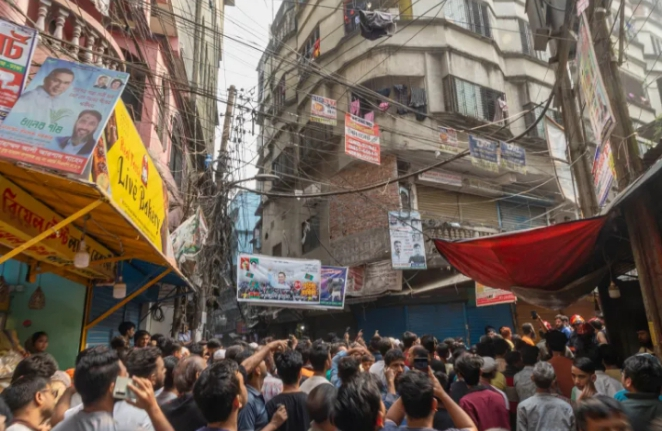 Aftershock shakes Bangladesh as death toll rises to 10, causing panic, injuries, and widespread damage near Dhaka, while authorities coordinate rescue, relief, and emergency operations.
