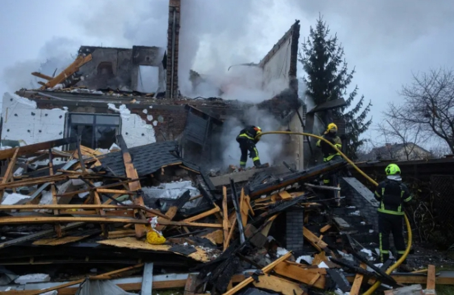 Russian attack on Ukraine kills six as Kyiv envoys travel to US for dignified peace negotiations amid missile and drone barrage and strikes on shadow fleet tankers.