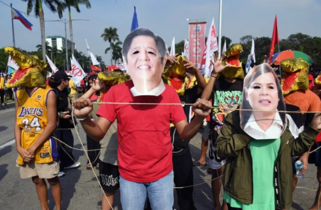 Thousands rally in Manila demanding Marcos resign as a widening fraud scandal involving massive kickback allegations ignites nationwide anger, political turmoil, and calls for sweeping accountability reforms