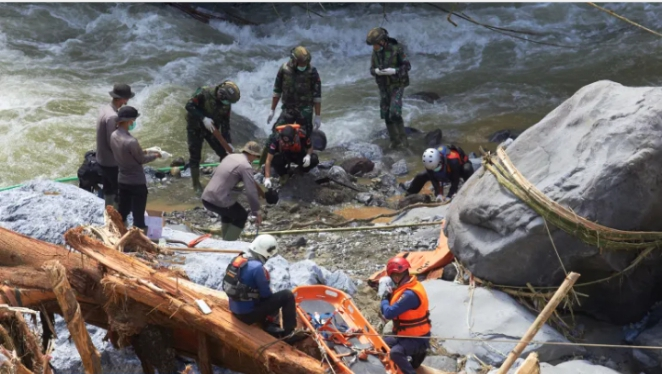 Asia floods death toll exceeds 1,000 as Indonesia, Sri Lanka, Thailand and Malaysia endure catastrophic rainfall, landslides and widespread destruction driven by intensified climate patterns