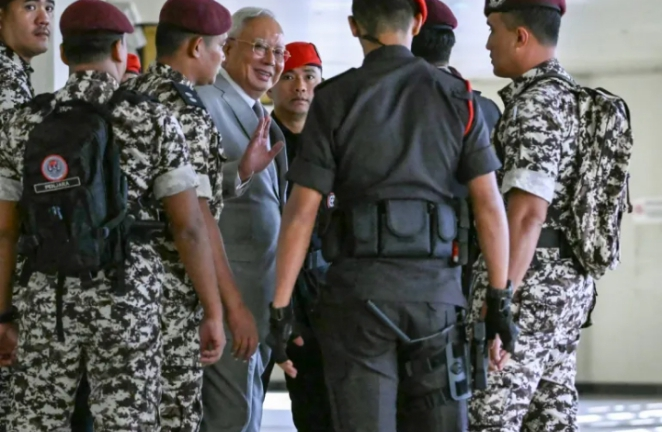 Najib house arrest bid rejected as Malaysian High Court blocks royal addendum