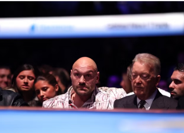 Tyson Fury, Anthony Joshua, Oleksandr Usyk, Deontay Wilder, WBC, Iss Boxing Gym Pattaya, 2026 comeback, heavyweight, sparring, Riyadh Season.