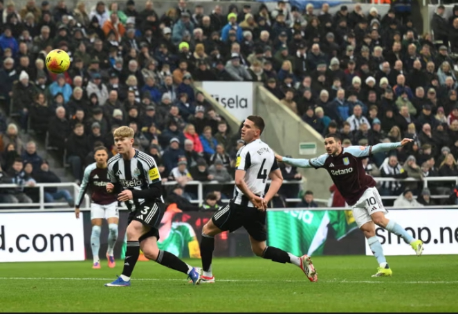 Buendía and Watkins stun Newcastle to keep Aston Villa’s title hopes alive