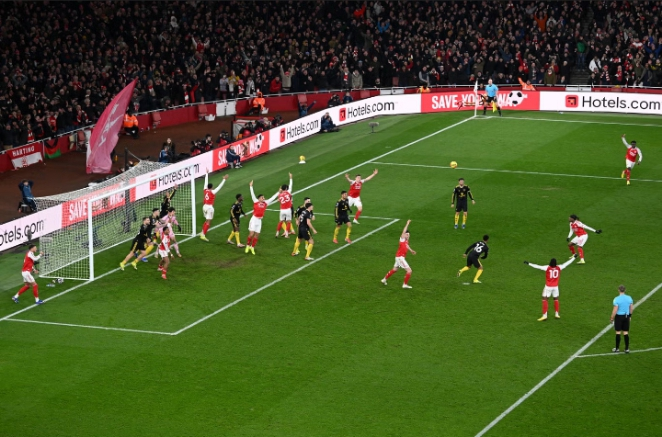 Arsenal’s set-piece reliance exposed by Man United brilliance