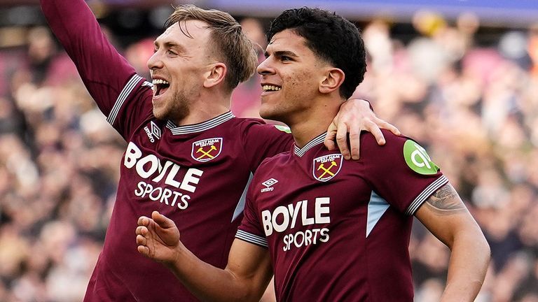 West Ham survival boost, West Ham vs Sunderland,Premier League survival battle,Jarrod Bowen penalty,London Stadium victory,West Ham relegation fight