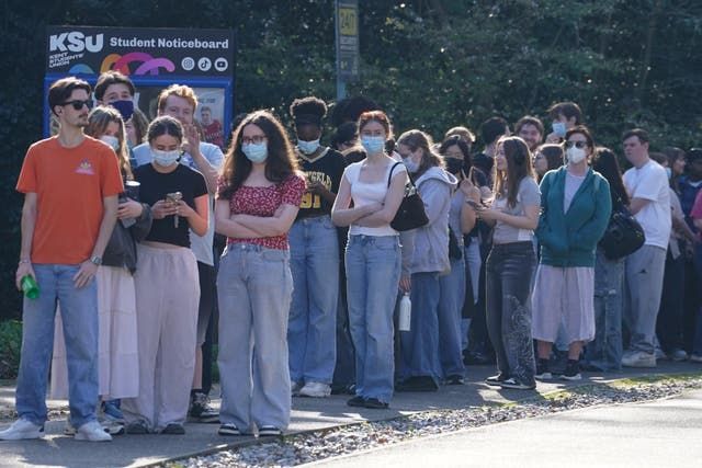 Meningitis B outbreak in Kent sparks vaccine rush as students turned away