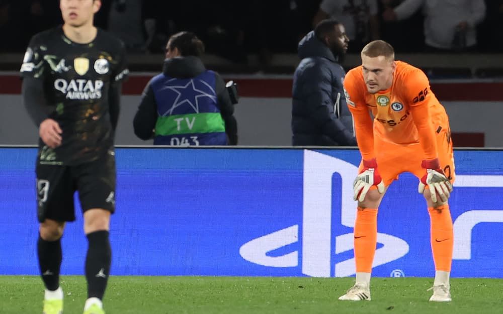 Rosenior Jorgensen Chelsea: Goalkeeping gamble backfires against PSG
