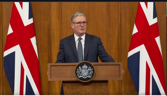 Extra UK fighter jets to Middle East as Starmer resists Iran-US war pressure