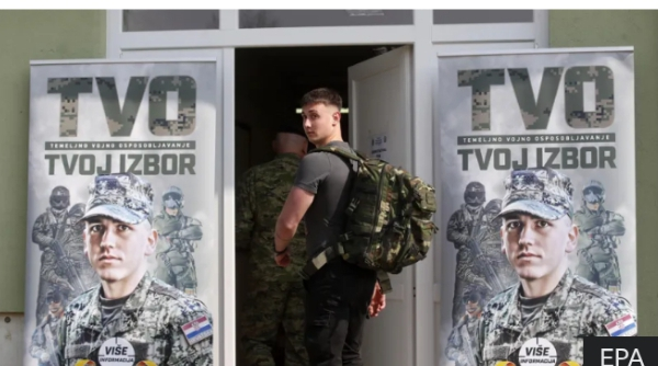 Hundreds of teenagers join Croatia’s compulsory Military service as nation reinstates conscription
