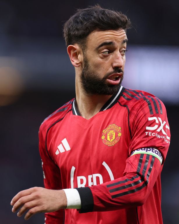 Manchester United transfer news: Leao talks, Sancho exit decision and Mainoo contract boost