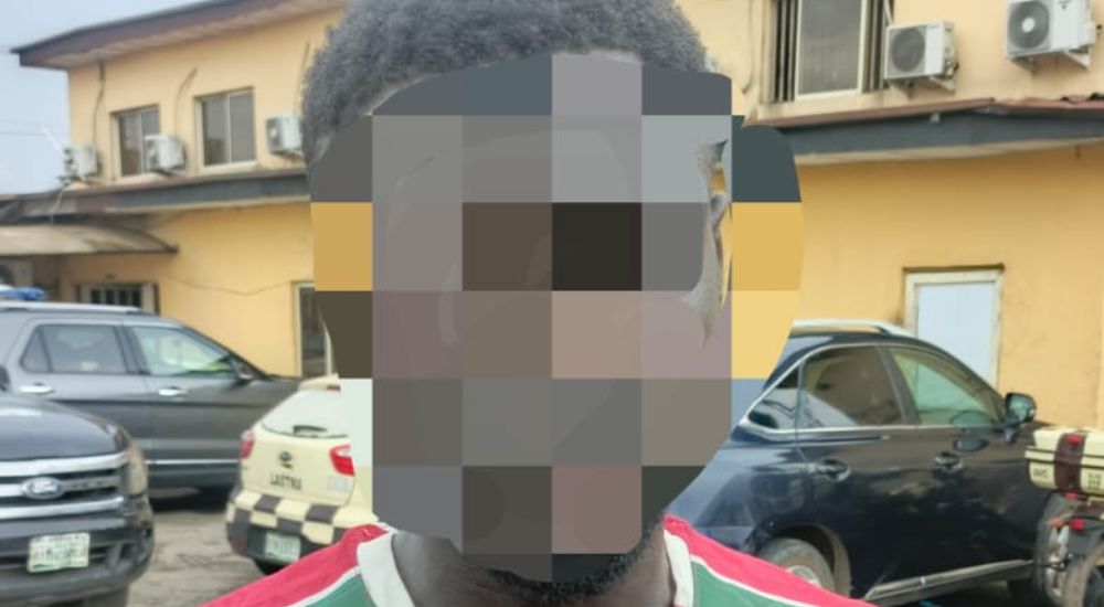 Bus conductor arrested after allegedly stabbing LASTMA officer in Lagos