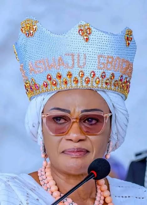 Yoruba union challenges Remi Tinubu to sell akara, kuli-kuli in Surulere