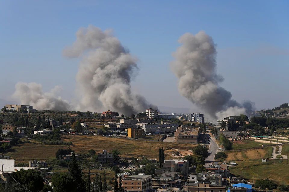 Israel-Lebanon ceasefire violated as Israeli strikes kill 10, U.S.-Iran talks remain uncertain