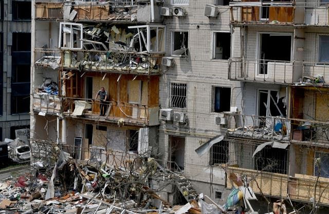 Kostiantynivka battle intensifies as Russia claims victory and Ukraine pushes back