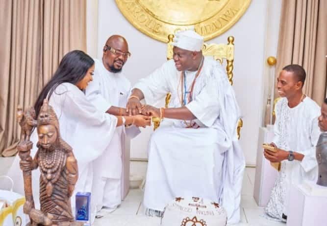 Ooni’s palace denies Baba Ijesha’s chieftaincy claim, confirms monarch gifted actor a car