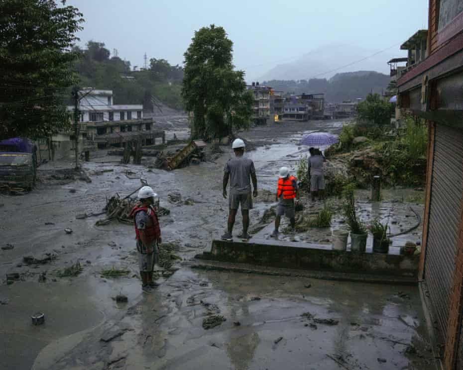 Nepal-Tibet border floods leave more than 1,000 missing