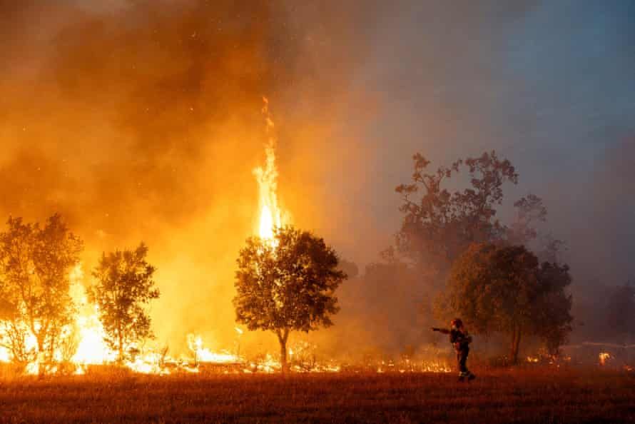 Oil profits war climate: Big oil makes $93bn as heatwaves and floods hit