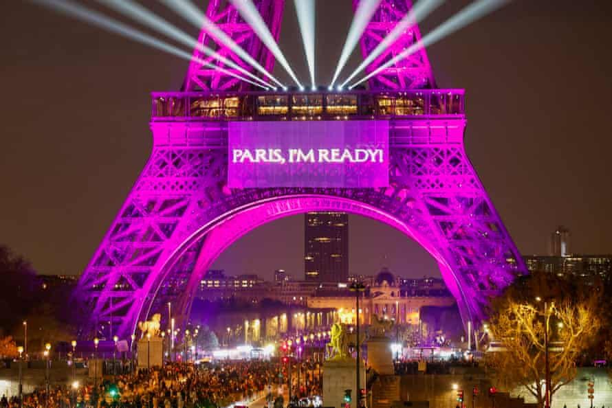 Céline Dion Paris comeback draws 30,000 fans as star returns to stage