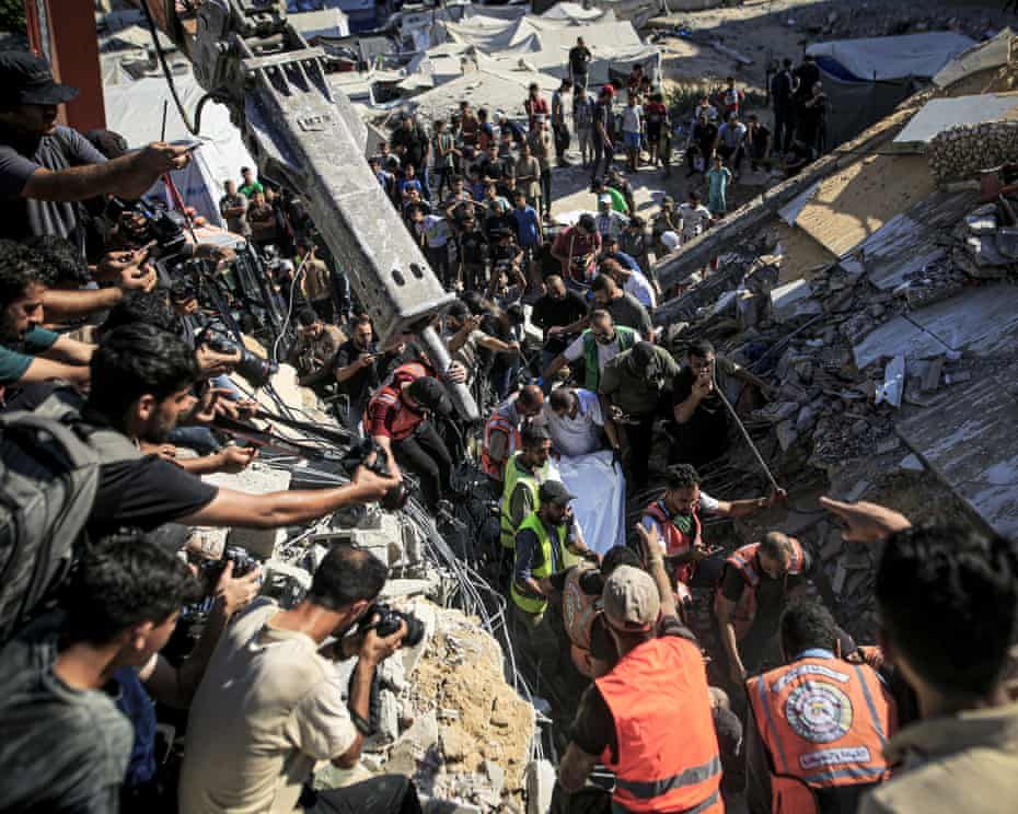 Gaza City Building Collapse Kills At Least 20 After Israeli Strikes