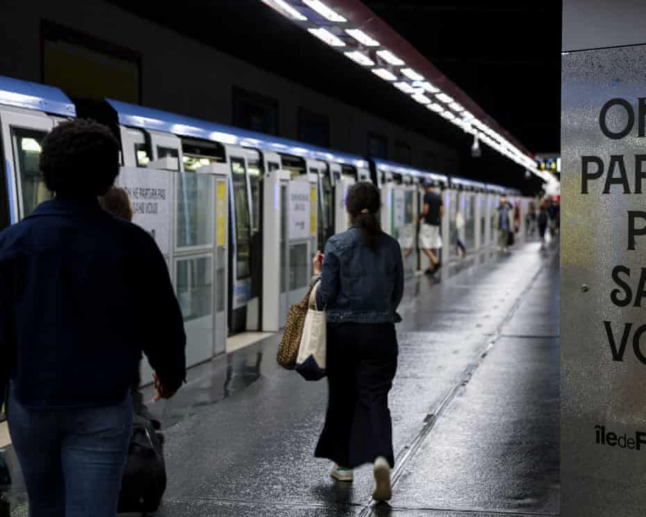 Paris Pickpocket Gang leader sentenced to eight years for human trafficking