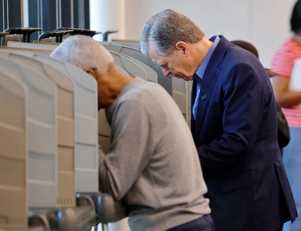 Roy Cooper's affordability campaign gains ground as Democrat builds 14-point lead in North Carolina senate race
